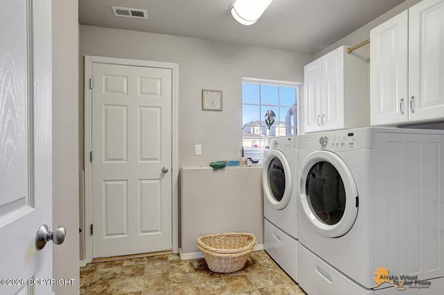 13670 E Field Lane, Palmer, AK 99645