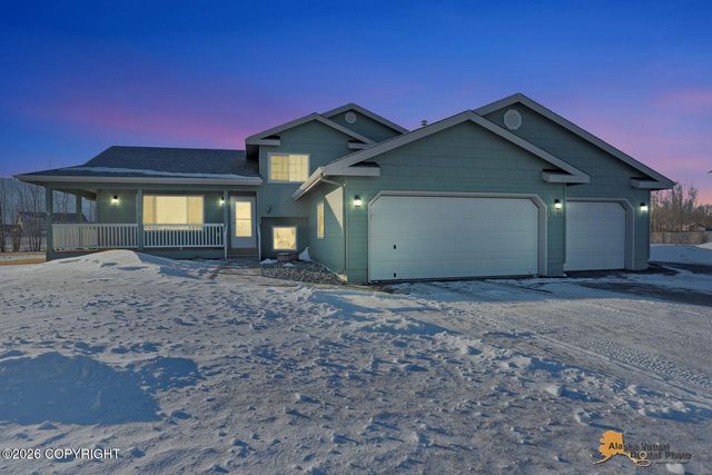 13670 E Field Lane, Palmer, AK 99645