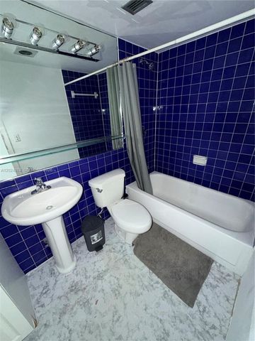 1470 NE 125th Terrace 605, North Miami, FL 33161