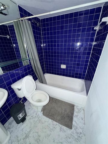 1470 NE 125th Terrace 605, North Miami, FL 33161