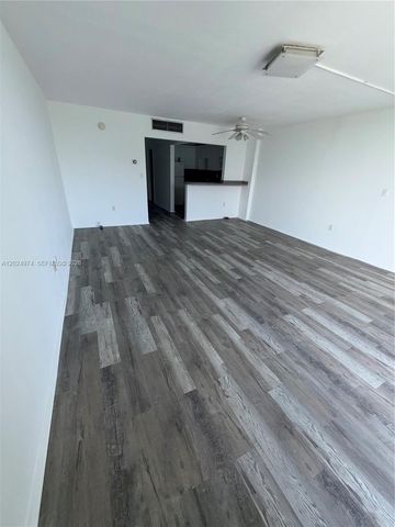 1470 NE 125th Terrace 605, North Miami, FL 33161