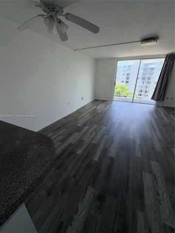 1470 NE 125th Terrace 605, North Miami, FL 33161