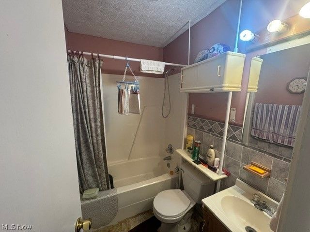 978 Elberon Avenue, Salem, OH 44460