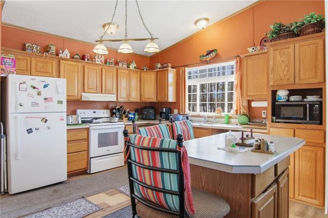 9853 Callahan Lake Road, Hayward, WI 54843