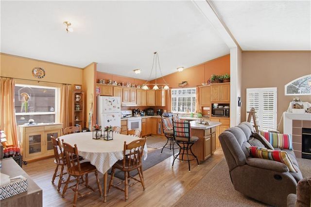 9853 Callahan Lake Road, Hayward, WI 54843