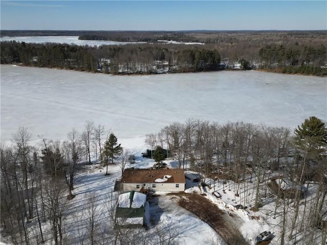 9853 Callahan Lake Road, Hayward, WI 54843