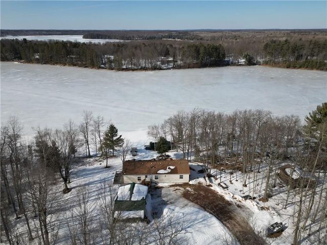 9853 Callahan Lake Road, Hayward, WI 54843