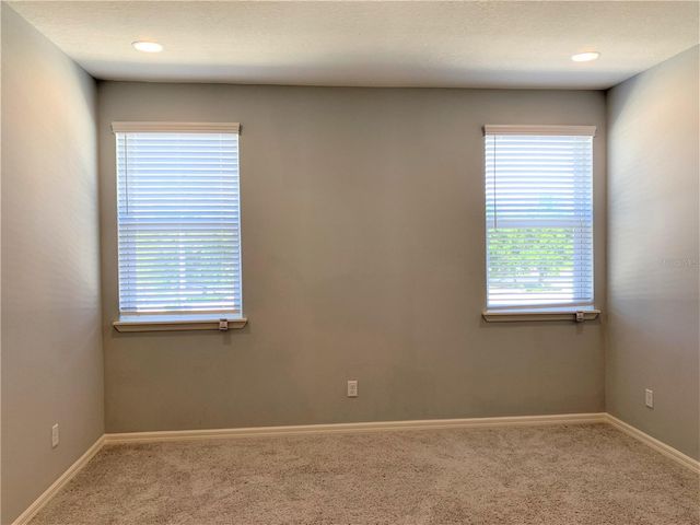 1073 AMBER LEAF TRAIL, Wesley Chapel, FL 33544