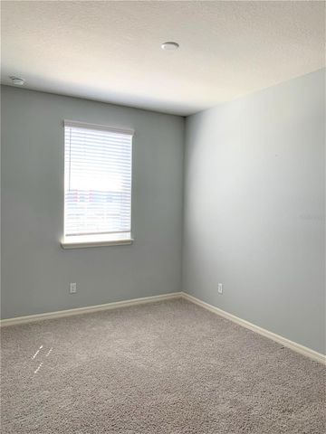 1073 AMBER LEAF TRAIL, Wesley Chapel, FL 33544