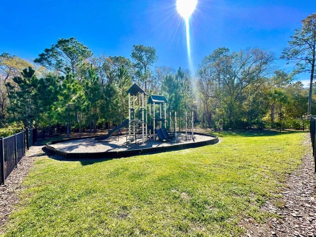 1073 AMBER LEAF TRAIL, Wesley Chapel, FL 33544