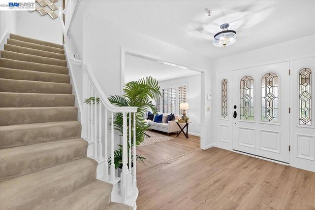 28 28 Harrington Rd, Moraga, CA 94556