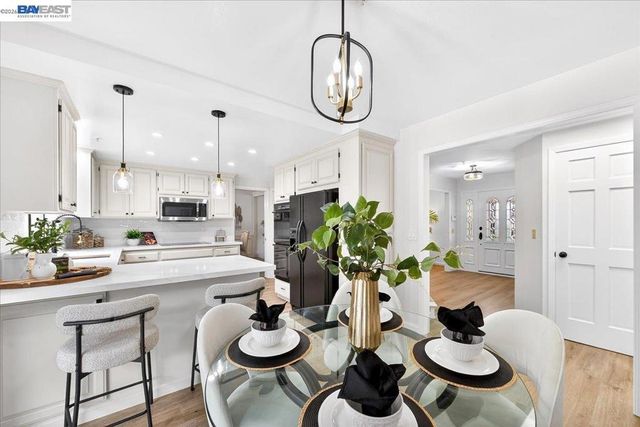 28 28 Harrington Rd, Moraga, CA 94556