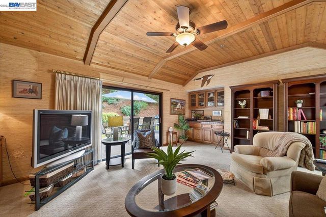 28 28 Harrington Rd, Moraga, CA 94556