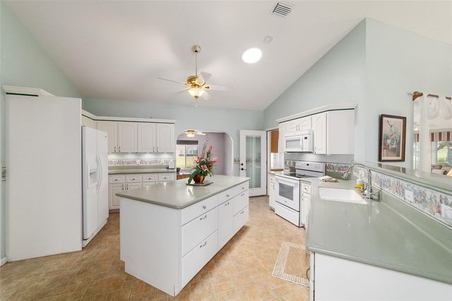 2064 NW 50TH CIRCLE, Ocala, FL 34482