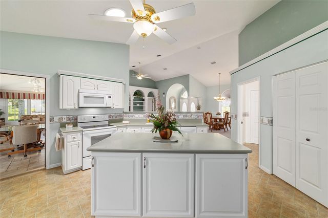 2064 NW 50TH CIRCLE, Ocala, FL 34482