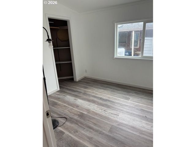 1400 CANDLELIGHT Dr 174, Eugene, OR 97402