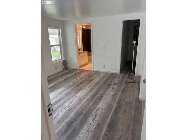 1400 CANDLELIGHT Dr 174, Eugene, OR 97402