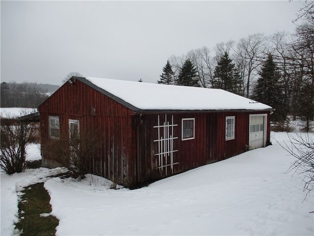 141 Cemetery Road, Bainbridge, NY 13733