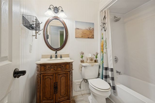 906 Clearview Street, Krum, TX 76249
