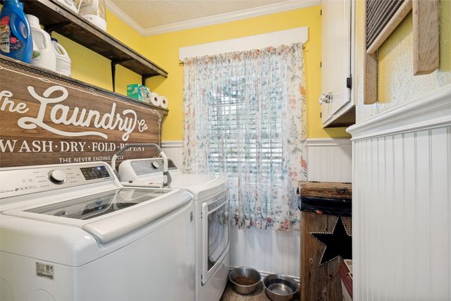 906 Clearview Street, Krum, TX 76249