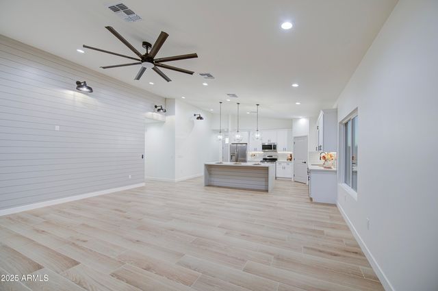 71 S 352ND Drive, Tonopah, AZ 85354