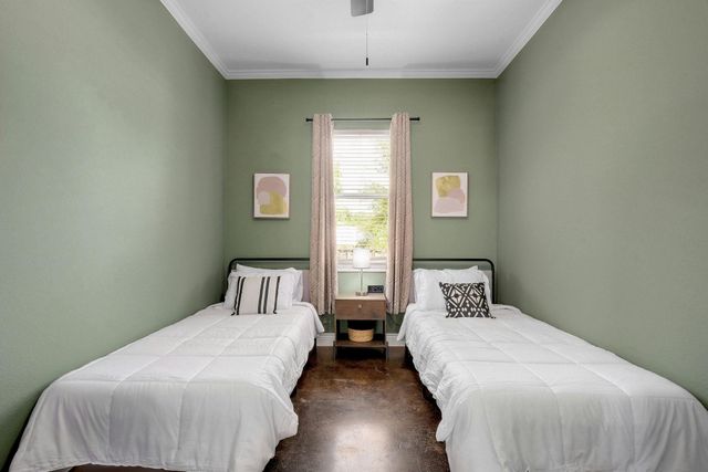 2206 E 14th ST 2, Austin, TX 78702