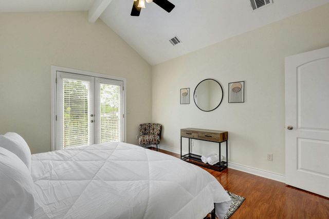 2206 E 14th ST 2, Austin, TX 78702