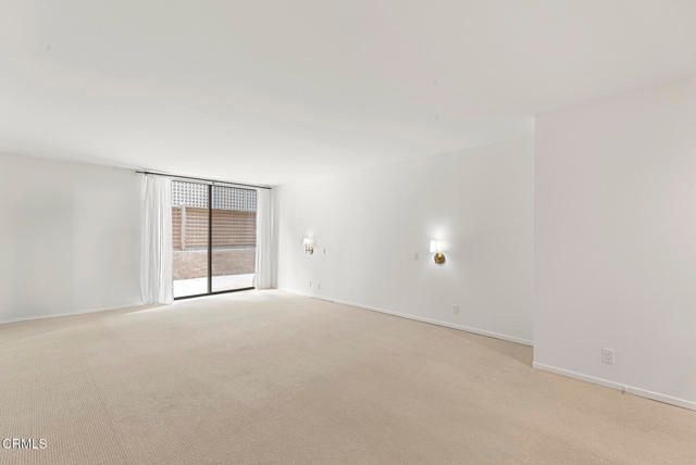 1520 S Beverly Glen Boulevard 204, Los Angeles, CA 90024