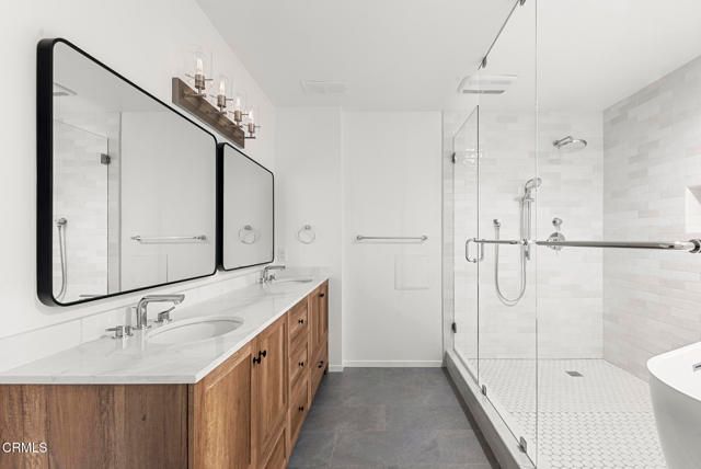 1520 S Beverly Glen Boulevard 204, Los Angeles, CA 90024