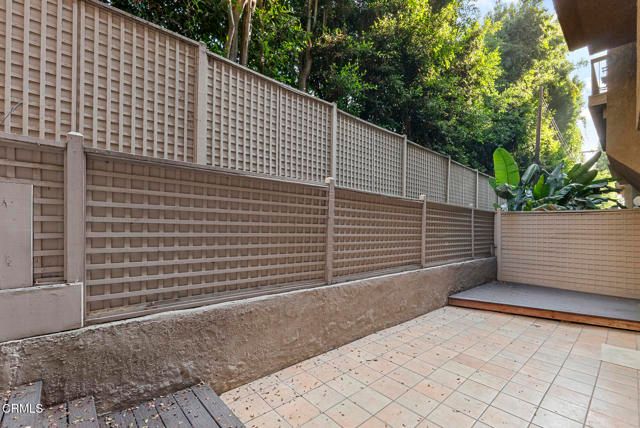 1520 S Beverly Glen Boulevard 204, Los Angeles, CA 90024