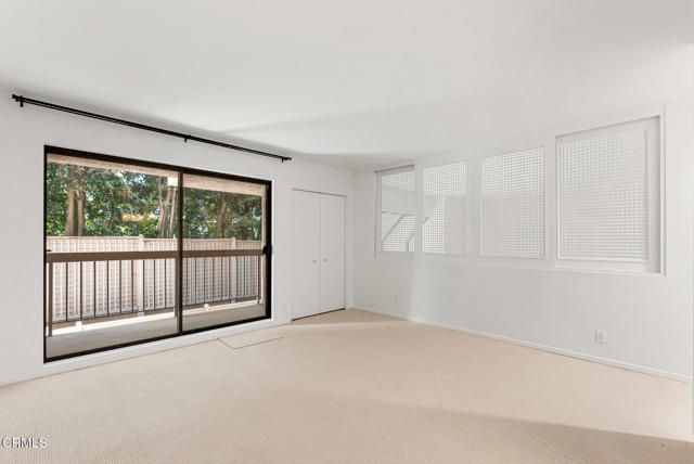 1520 S Beverly Glen Boulevard 204, Los Angeles, CA 90024