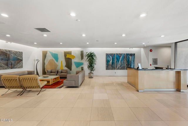 1520 S Beverly Glen Boulevard 204, Los Angeles, CA 90024