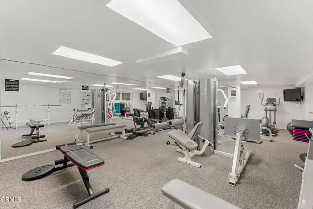 1520 S Beverly Glen Boulevard 204, Los Angeles, CA 90024