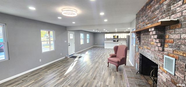 7306 Norris Drive, Marion, IL 62959