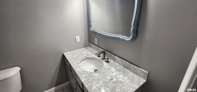 7306 Norris Drive, Marion, IL 62959