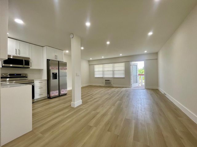 328 Brighton H, Boca Raton, FL 33434