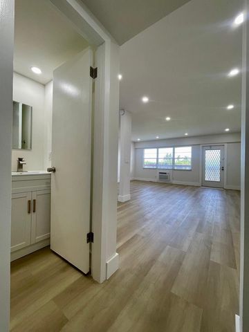 328 Brighton H, Boca Raton, FL 33434