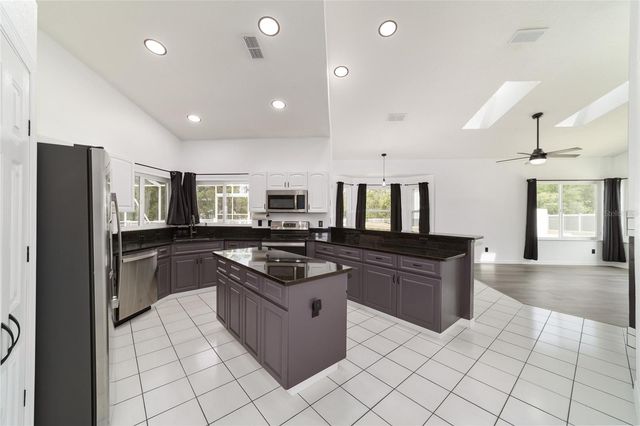 7399 SW 140TH AVENUE, Dunnellon, FL 34432