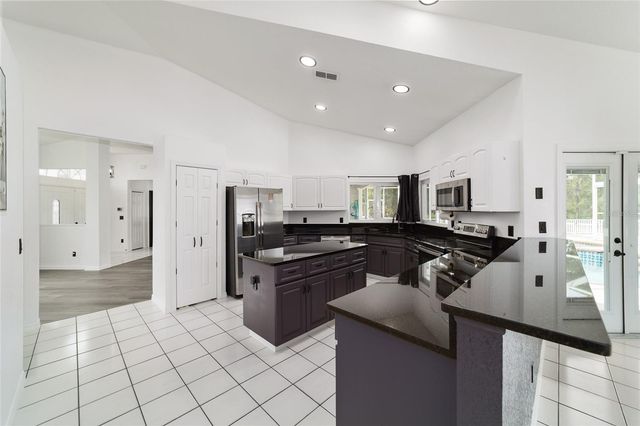 7399 SW 140TH AVENUE, Dunnellon, FL 34432