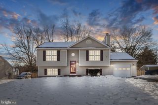 10733 ALLIE DR, Fredericksburg, VA 22408