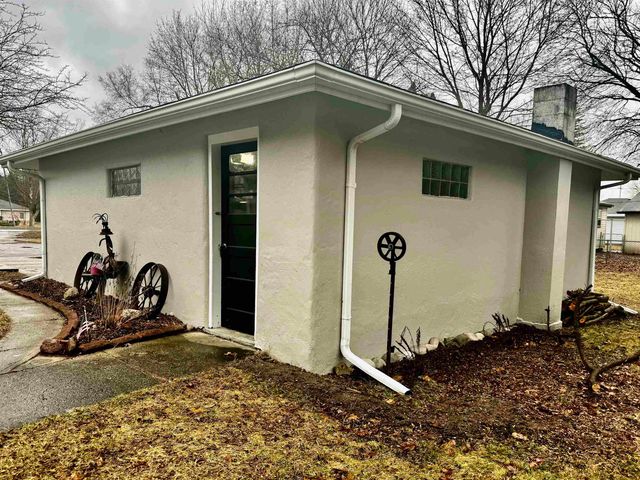 1361 N State Street, Gladwin, MI 48624