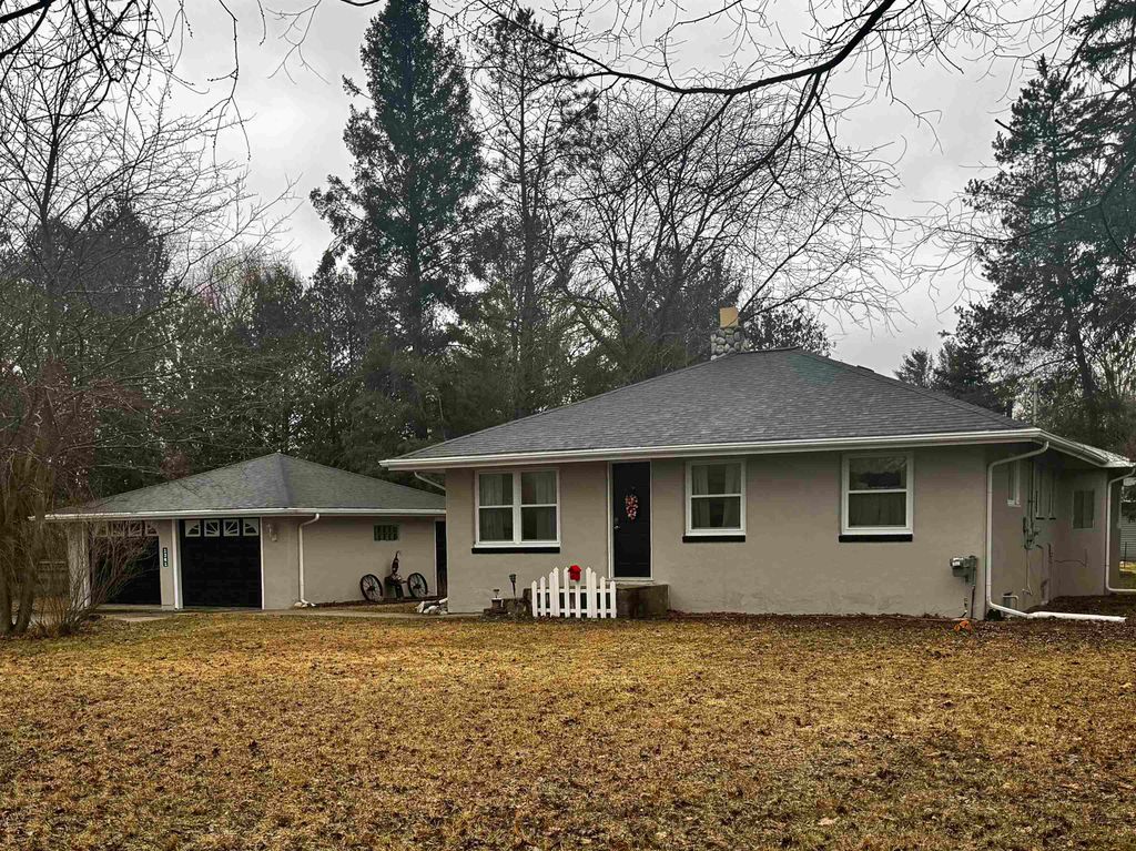 1361 N State Street, Gladwin, MI 48624