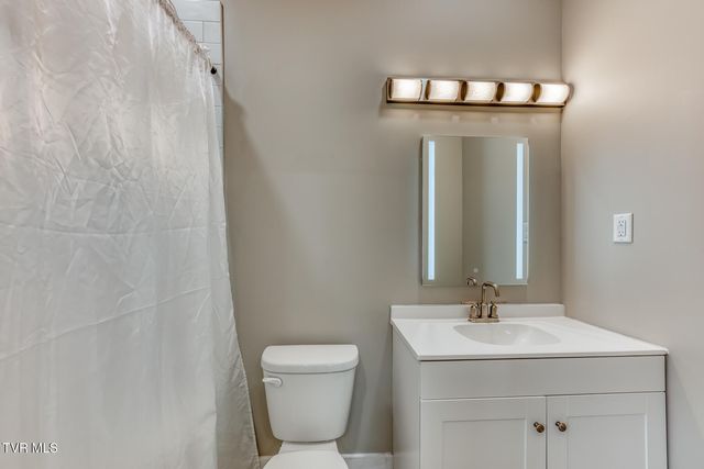 330 East Church Street, Greeneville, TN 37745