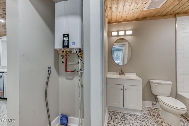 330 East Church Street, Greeneville, TN 37745