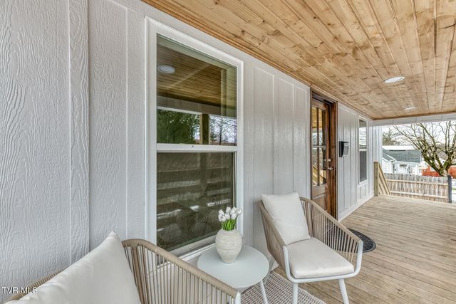 330 East Church Street, Greeneville, TN 37745