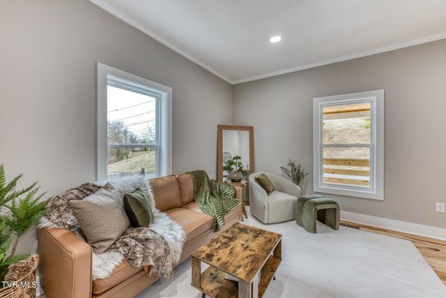 330 East Church Street, Greeneville, TN 37745