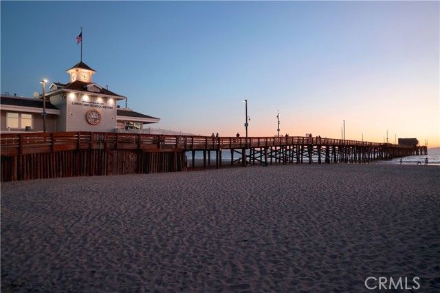 2006 Court Avenue, Newport Beach, CA 92663