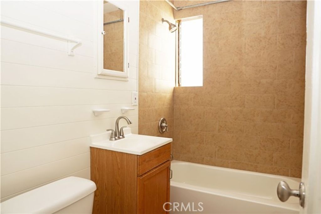 2006 Court Avenue, Newport Beach, CA 92663