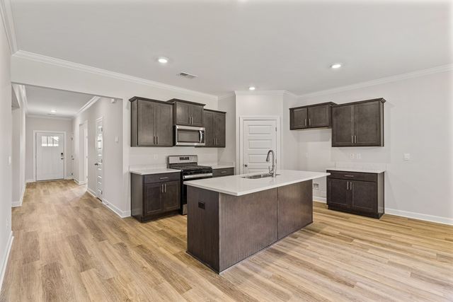 497 Golden Oaks Circle, Rehobeth, AL 36301