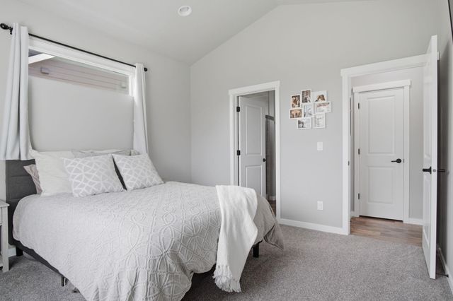 1754 N Hood River Rd, Liberty Lake, WA 99019